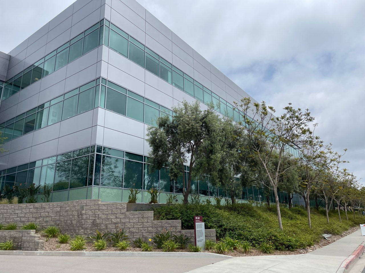 Discovery Corporate Center D image 7