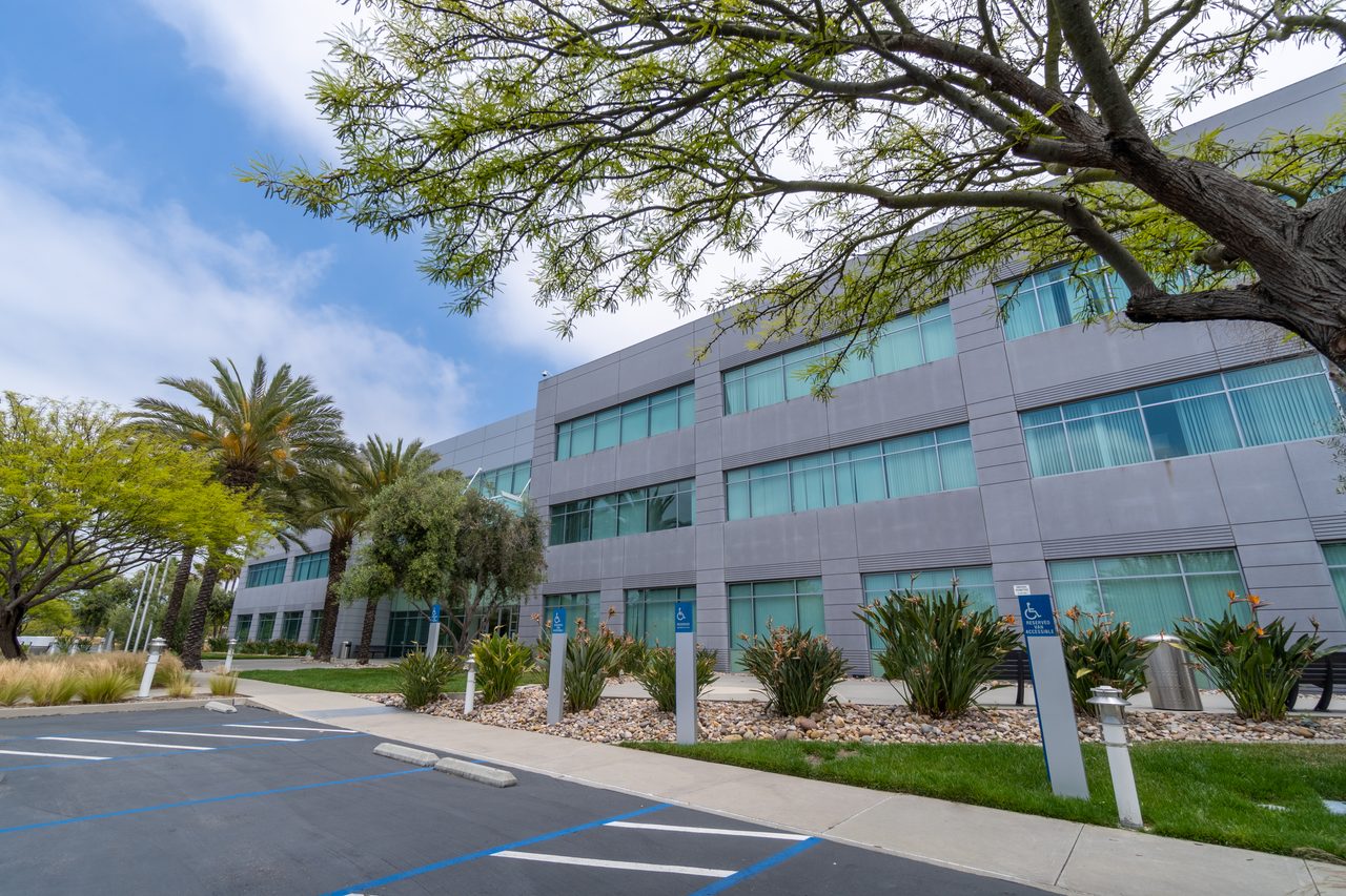 Discovery Corporate Center A image 2