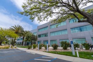 Discovery Corporate Center A thumbnail 2