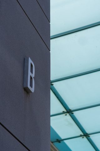 Discovery Corporate Center B thumbnail 4
