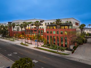 Colorado Ave thumbnail 4