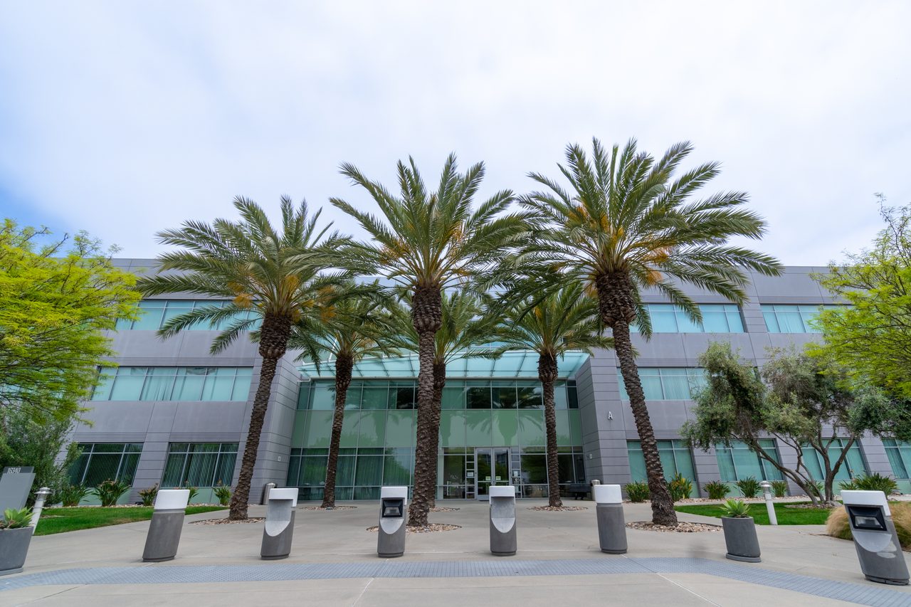 Discovery Corporate Center A image 1